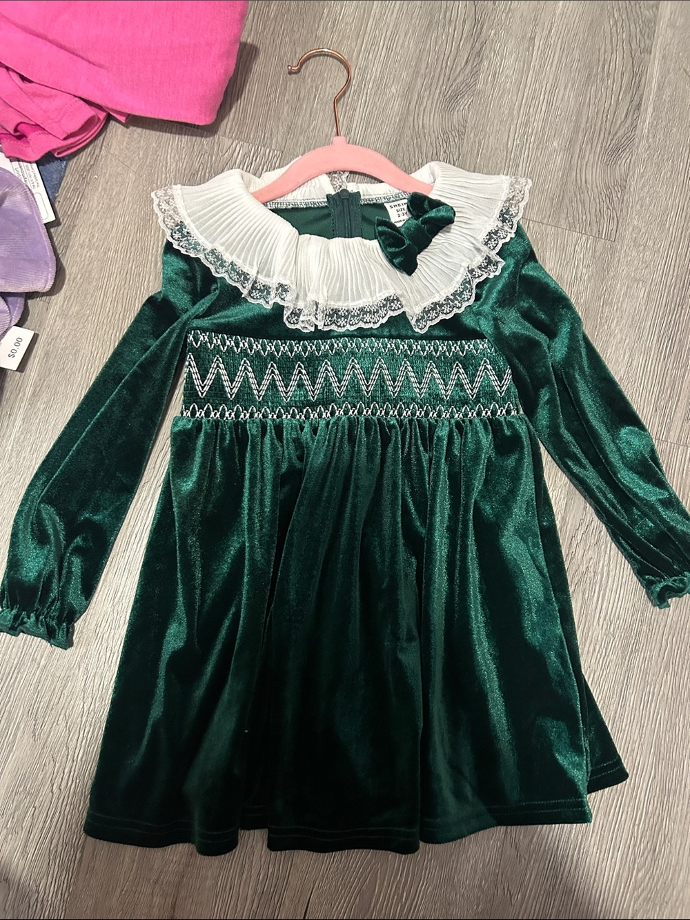 SHEIN Emerald Green Velvet Dress with White Lace Collar